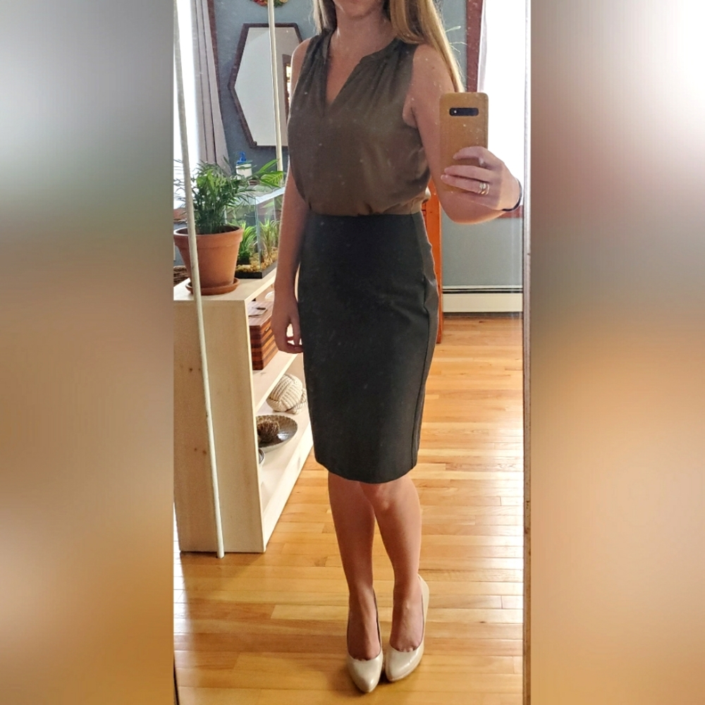 LOFT Sleeveless Dress